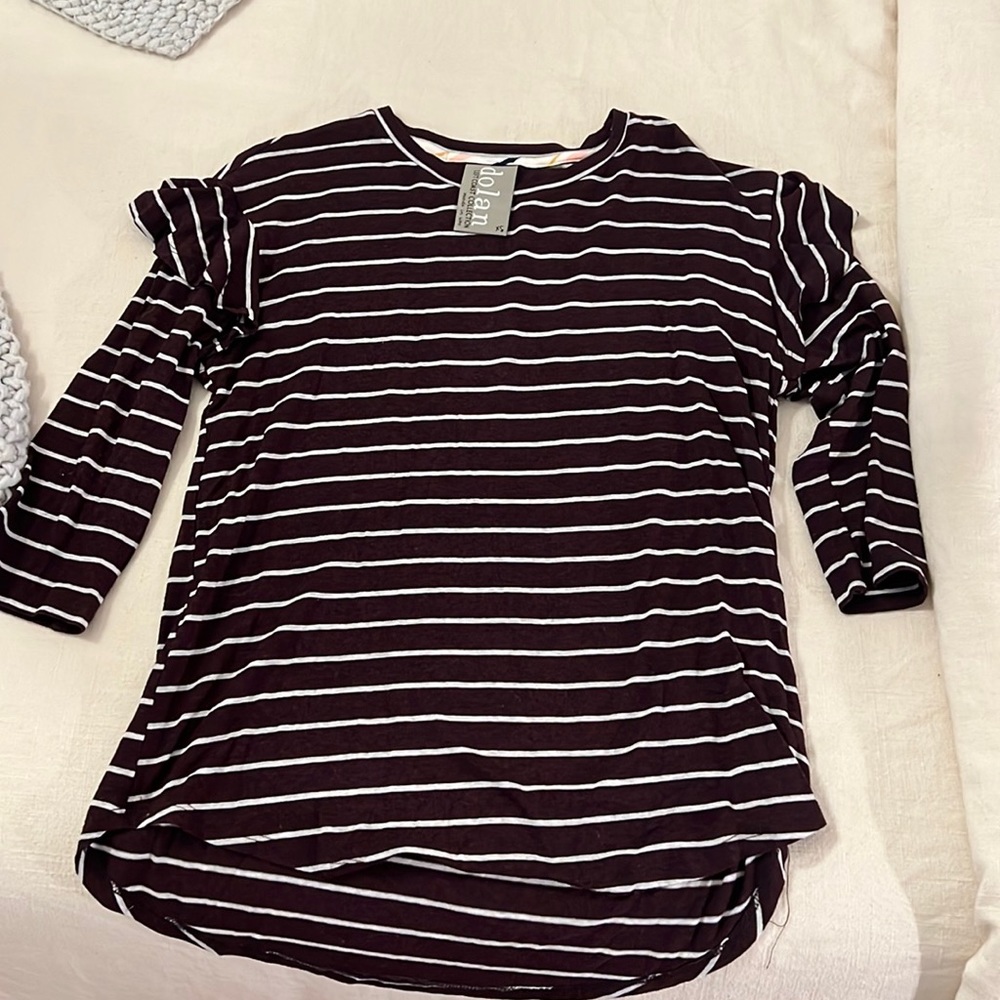 Anthropologie 3/4 flutter sleeve shirt